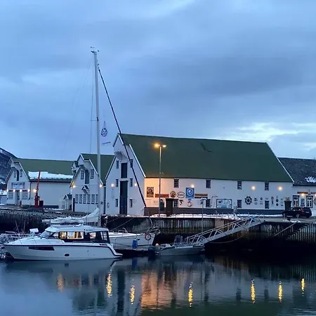 Hotel Floating In Centrum Tromsø